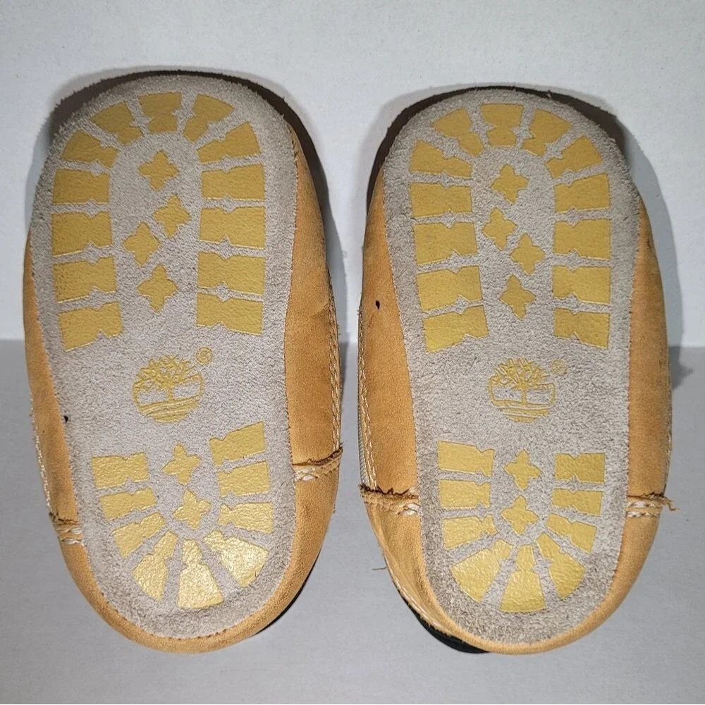 Timberland Size 3 Months Tan and Cream Kids Booties Boots Shoes